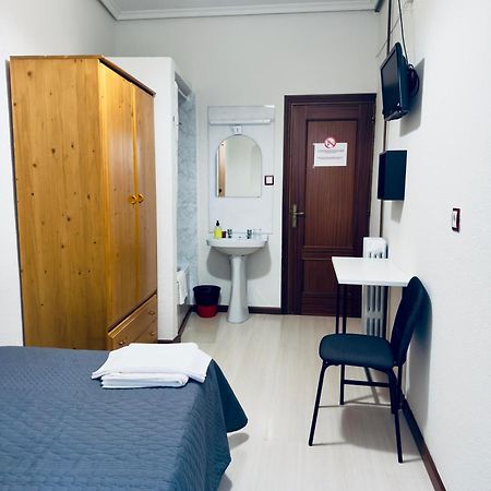 Hostal Conde De Alba 马德里 外观 照片