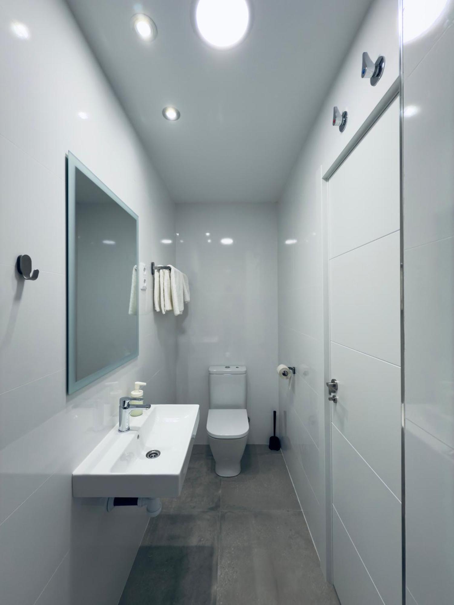 Hostal Conde De Alba 马德里 外观 照片