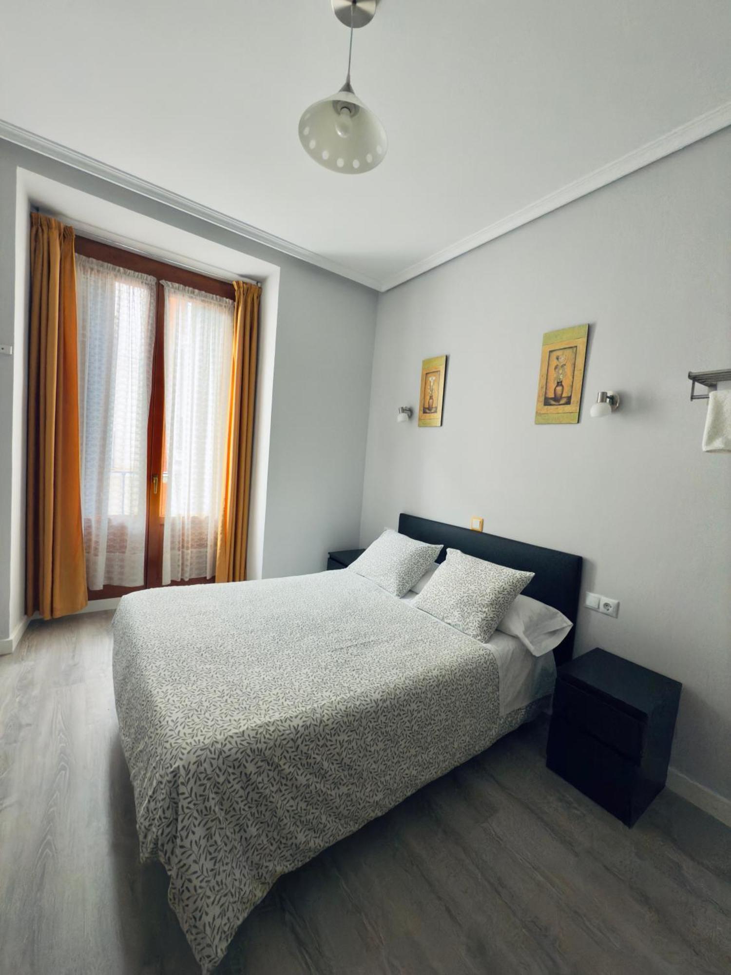 Hostal Conde De Alba 马德里 外观 照片
