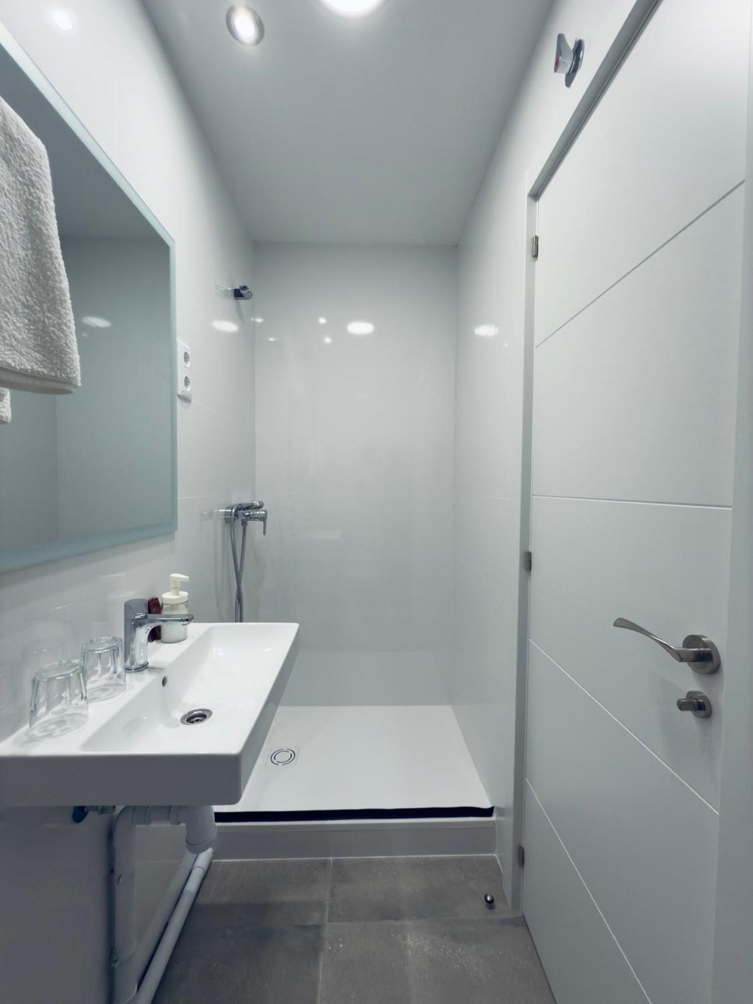 Hostal Conde De Alba 马德里 外观 照片
